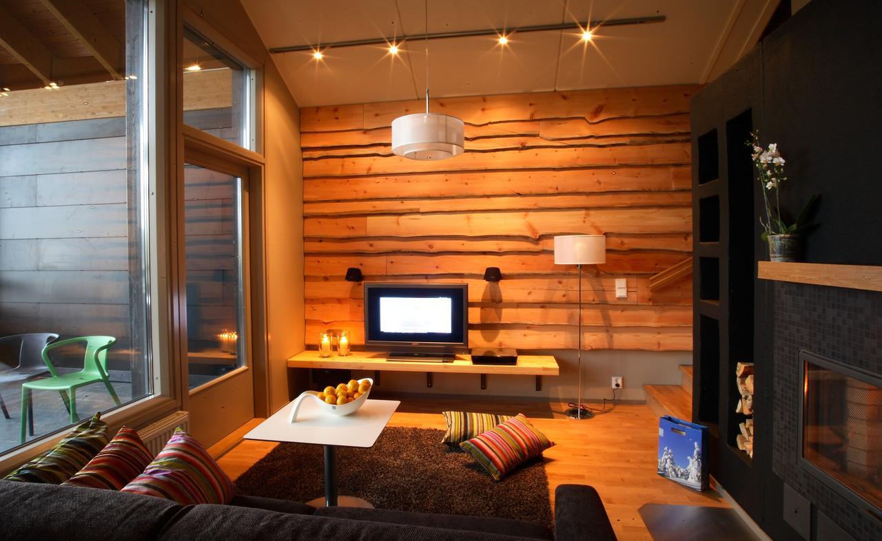Levi Suites Levin Klubi Bilik gambar